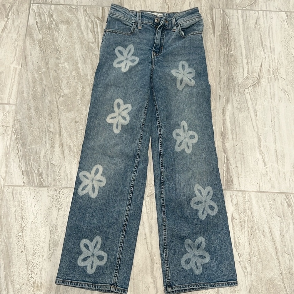 Abercrombie size 11/12 wide leg used in good condition